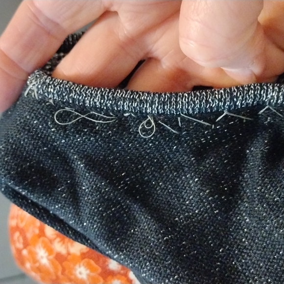 Vintage Blingy Erika Sweater Sz L Elegant Shimmery Metallic Lightweight - Picture 10 of 10